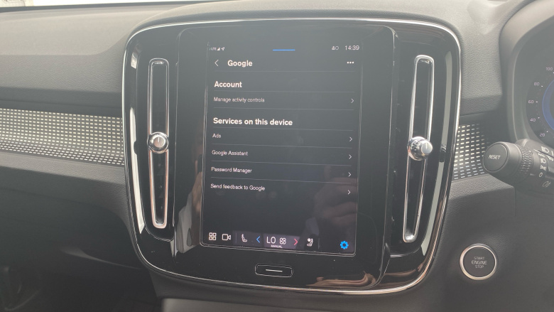 Volvo XC40 2.0 B3P Plus Dark 5dr Auto Petrol Estate